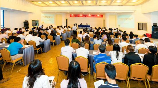 埋头赶路，也要抬头寻道