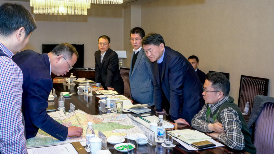 集团党委书记、董事长任丁会见峨边 县委书记谭焰一行