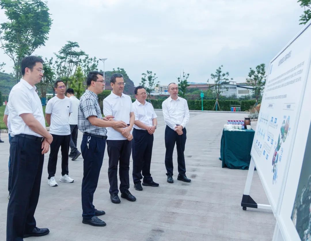 省国资委党委书记、主任冯文生赴宜宾调研国企改革深化提升行动工作并主持召开片区座谈会